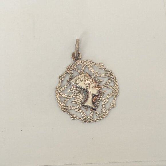 Nefertiti Egyptian Sterling Silver 925 Medallion Vintage Estate Pendent Necklace - Picture 2 of 6